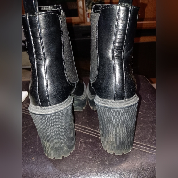 Madden Girl Rezzaa Chunky Heel Black Boots 7.5 - Picture 4 of 8